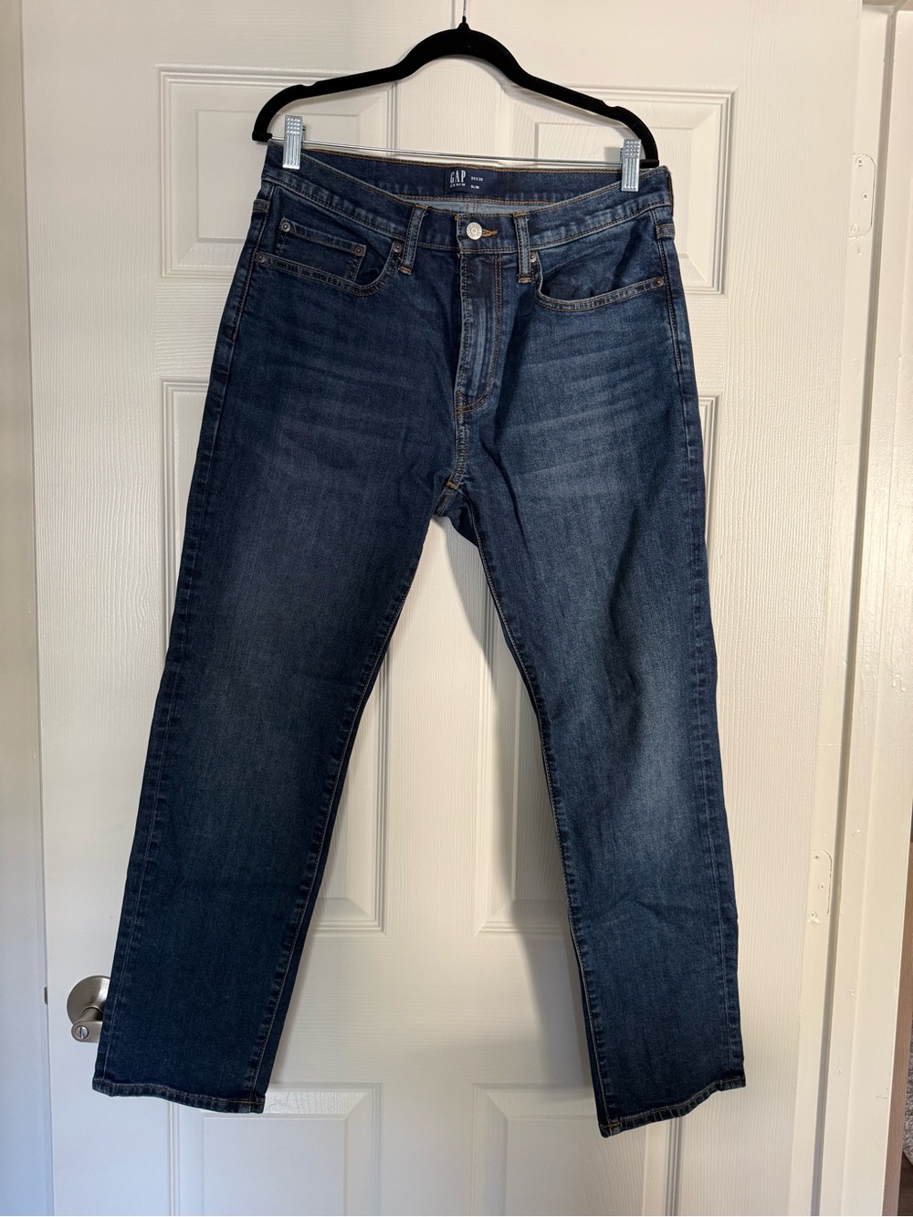 NWOT - GAP Men's Dark Blue Jeans